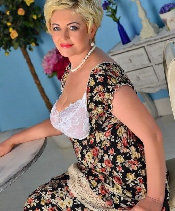 У меня есть все, что нужно, чтобы сделать наше свидание запоминающимся: красивое лицо, изысканный стиль одежды и безупречный макияж, который подчеркнет мои привлекательные черты. Живу я в самом сердце Москвы, где наша встреча станет настоящим праздником для обоих. Мои услуги охватывают все, что ты можешь себе представить - от классического сопровождения до эксклюзивных развлечений. Не бойся попросить то, что ты ищешь, я всегда открыта для новых эмоций и экспериментов. Мои фото и отзывы говорят сами за себя - я настоящая профессионалка, готовая удовлетворить твои самые сокровенные желания. Так давай, дорогой, не упускай шанса провести время со мной в Москве! 💋🌹🔥 Саша